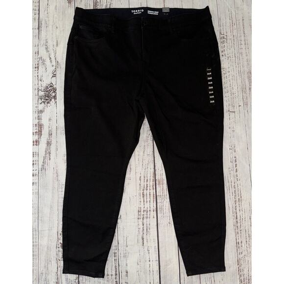 NEW Torrid Bombshell Skinny Stretch Jeans Black Size 26R High Rise - Picture 1 of 7